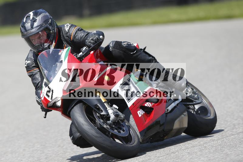 /27 12.06.2025 Ducati Schweiz Trackday Warmup  ADR/gelb-jeaune/9
